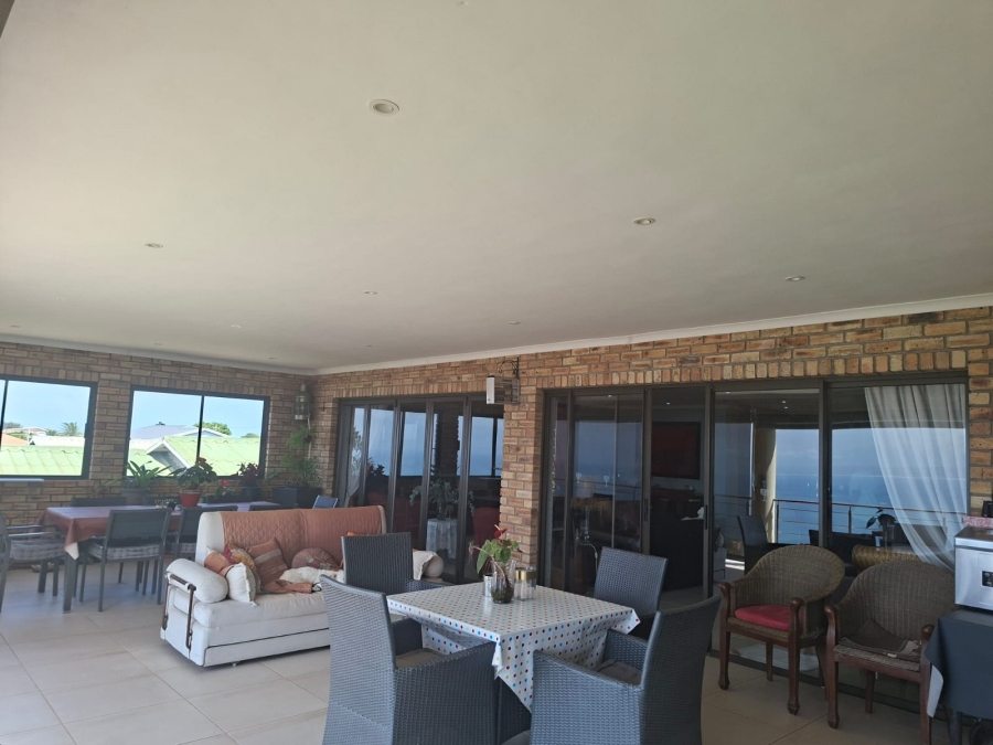 6 Bedroom Property for Sale in Da Nova Western Cape